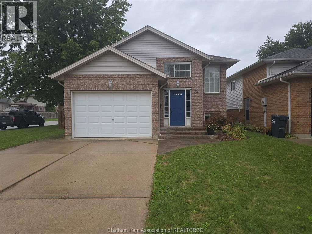 Photo 31 of 75 Taylor Trail, Chatham ON