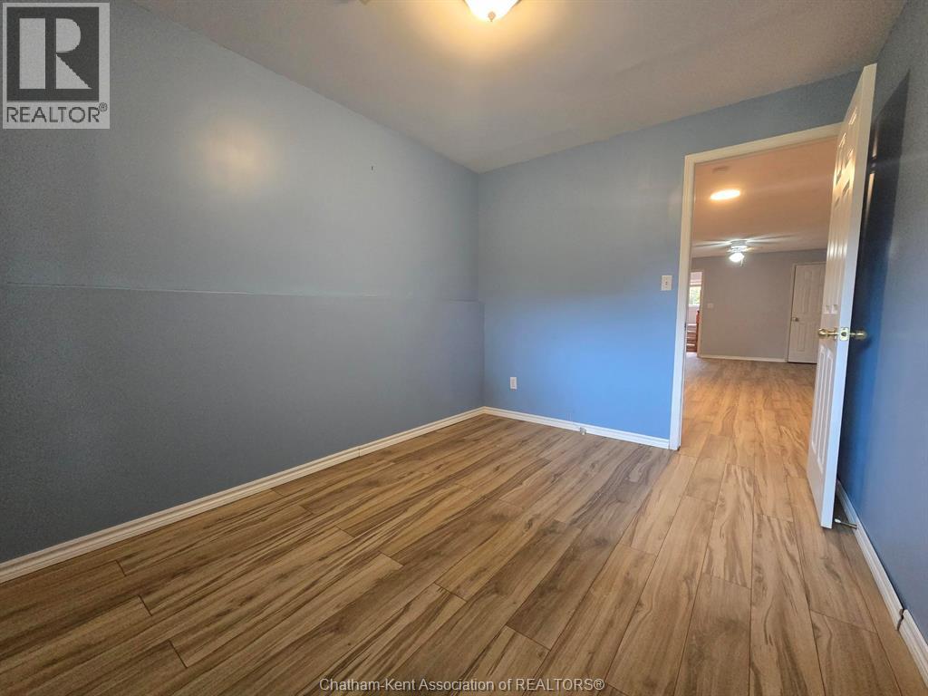 Photo 22 of 75 Taylor Trail, Chatham ON