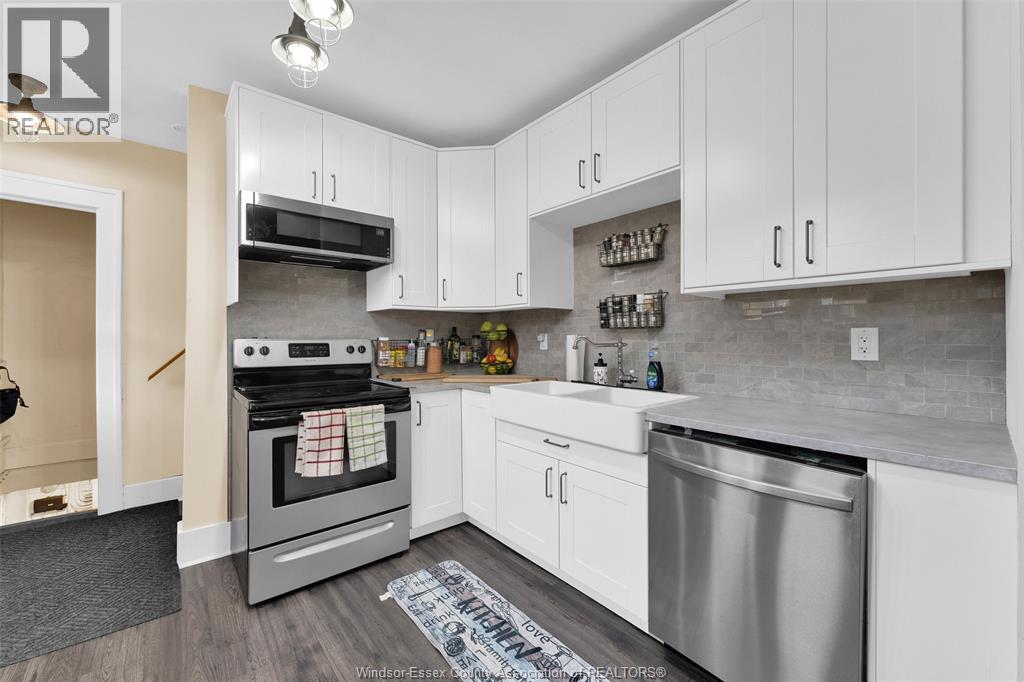 Photo 2 of 1620 Ellrose, Windsor ON