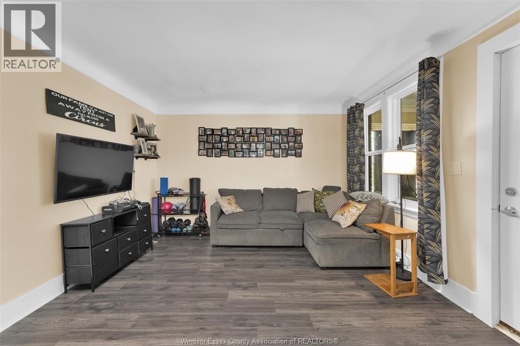 Photo 5 of 1620 Ellrose, Windsor ON