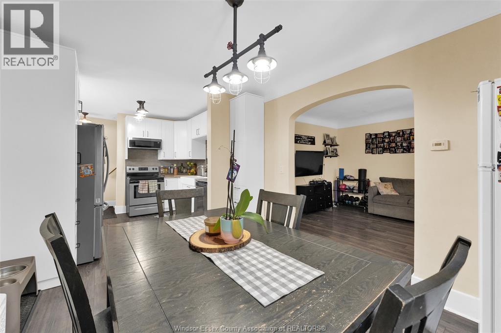 Photo 10 of 1620 Ellrose, Windsor ON