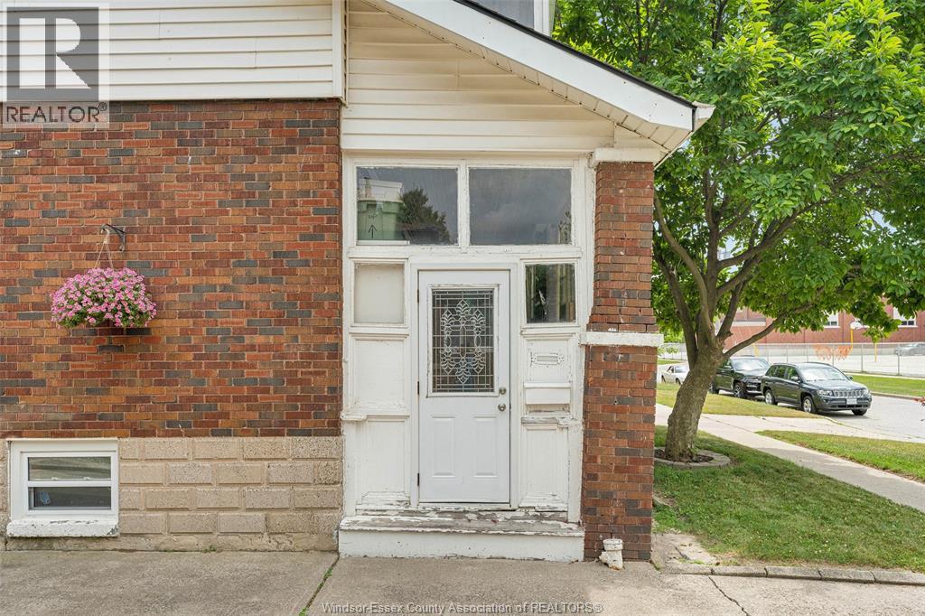 Photo 36 of 1620 Ellrose, Windsor ON