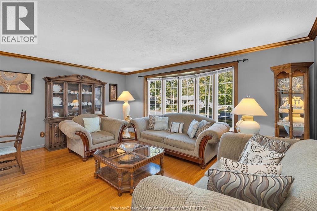Photo 13 of 2855 Forest Glade Drive, Windsor ON