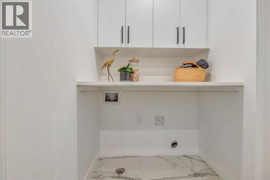 Photo 12 of 2034 29 Street Sw, Calgary AB