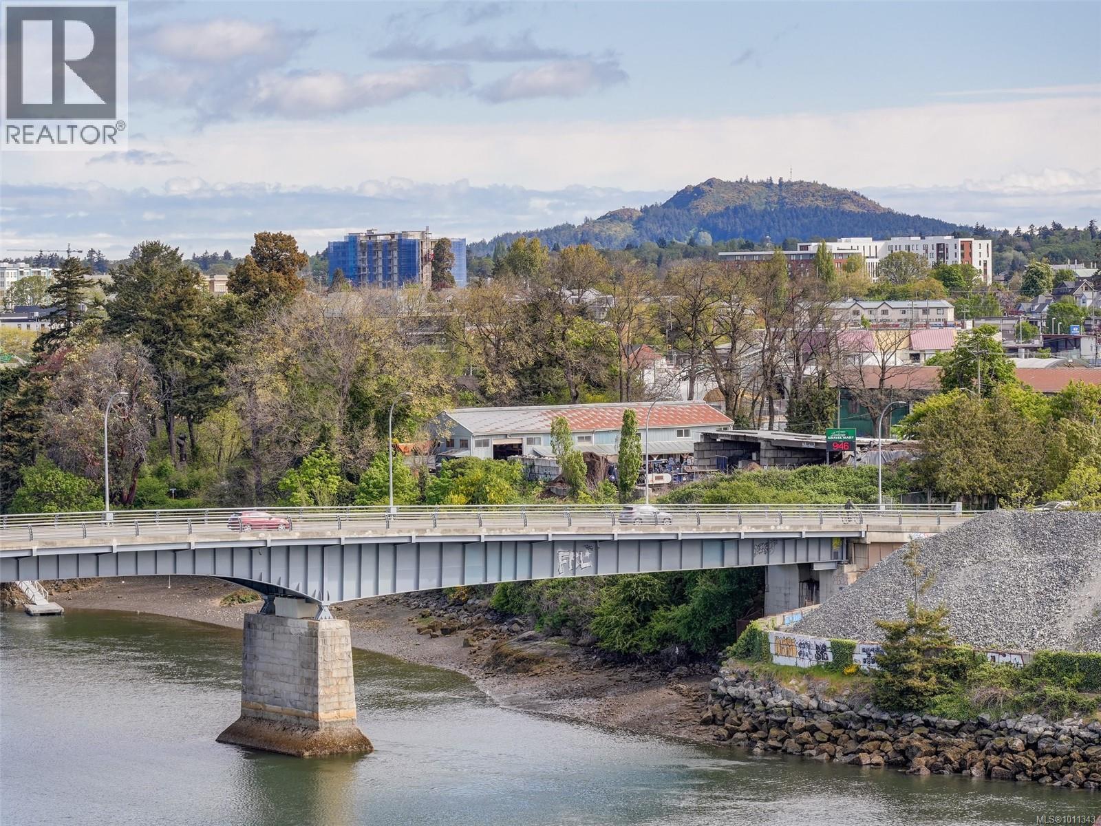 704 399 Tyee Road, Victoria