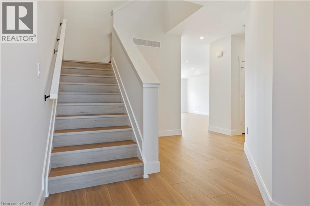 Photo 4 of 127 Amber Street, Waterford ON