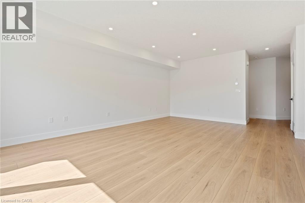 Photo 7 of 127 Amber Street, Waterford ON