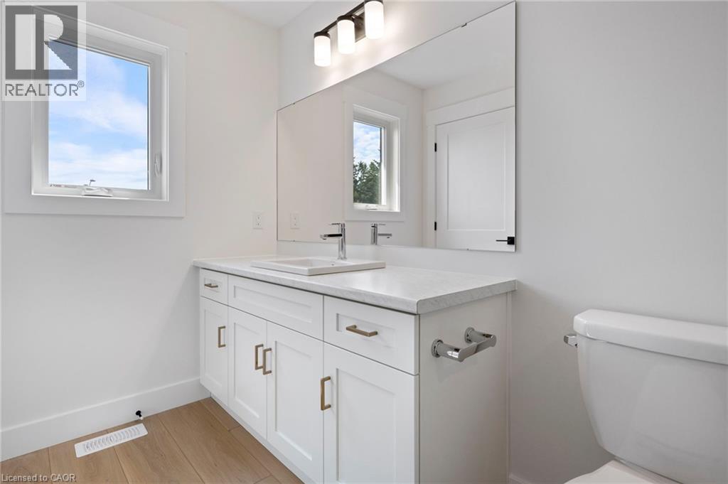 Photo 18 of 127 Amber Street, Waterford ON