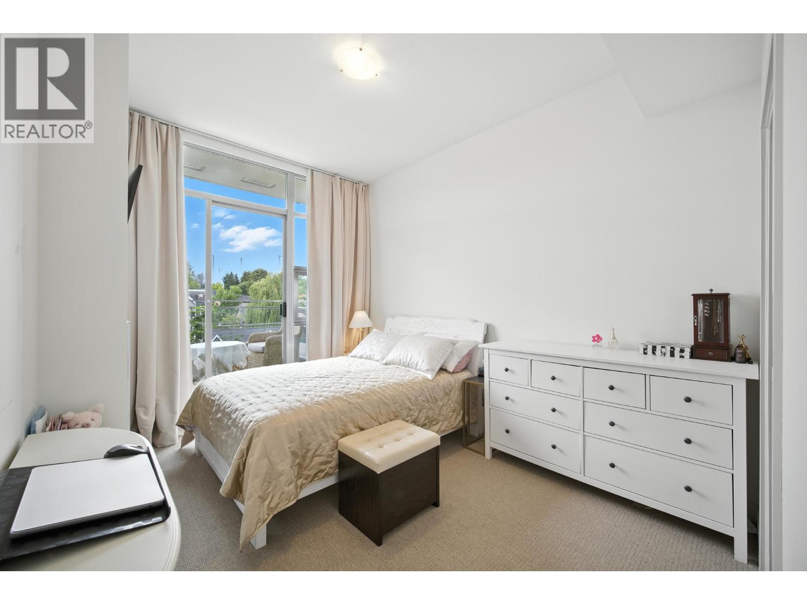 Photo 5 of 404 3595 W 18th Avenue, Vancouver BC