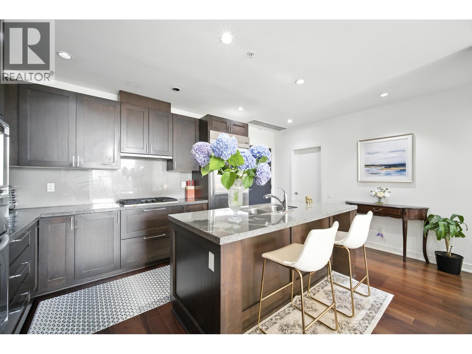 Photo 23 of 404 3595 W 18th Avenue, Vancouver BC