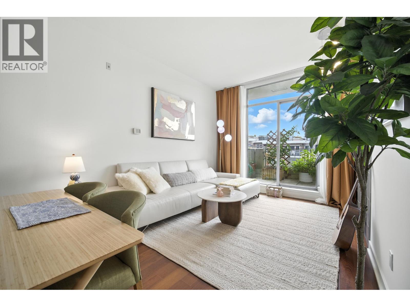 Photo 22 of 404 3595 W 18th Avenue, Vancouver BC
