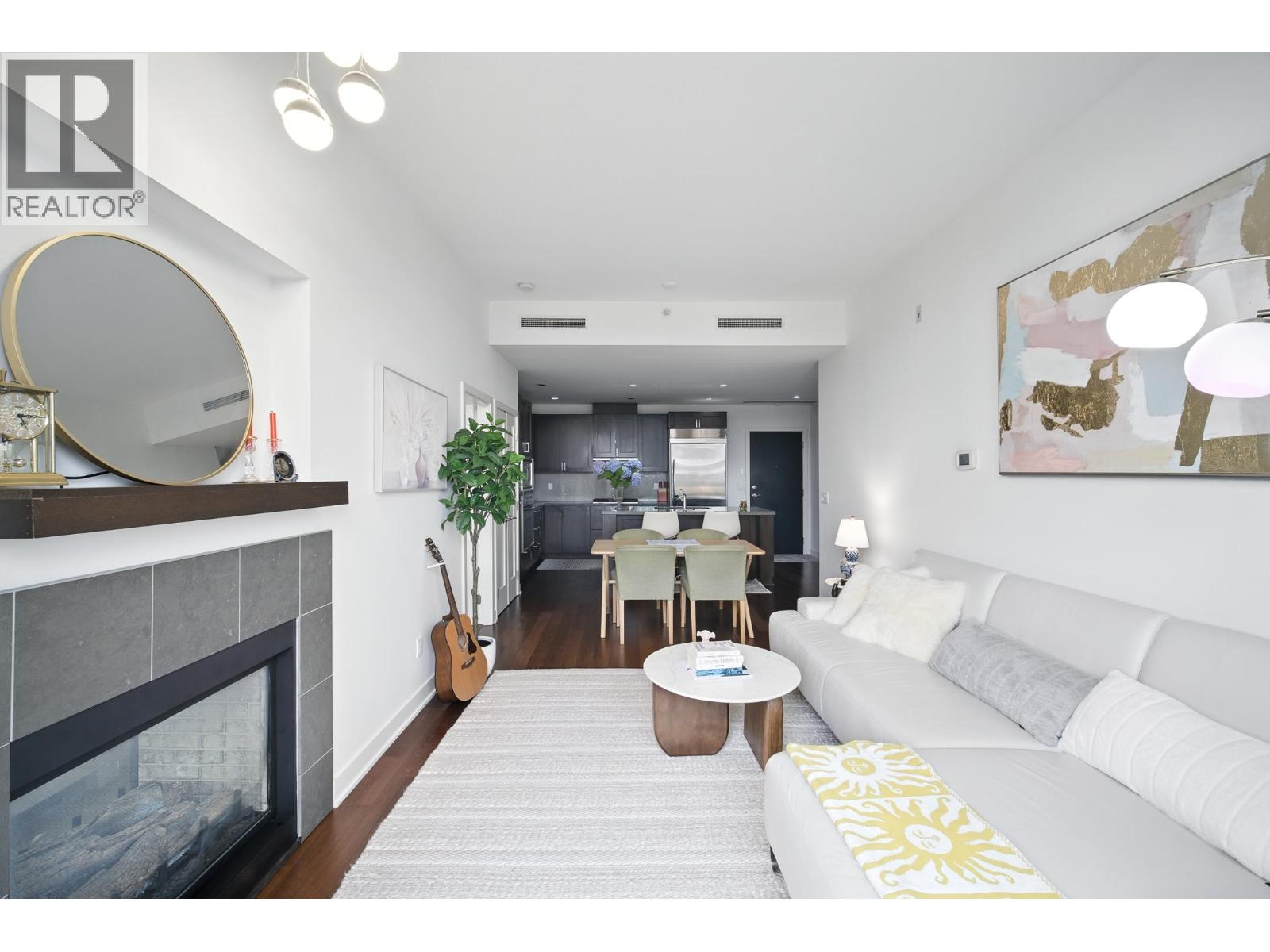 Photo 19 of 404 3595 W 18th Avenue, Vancouver BC