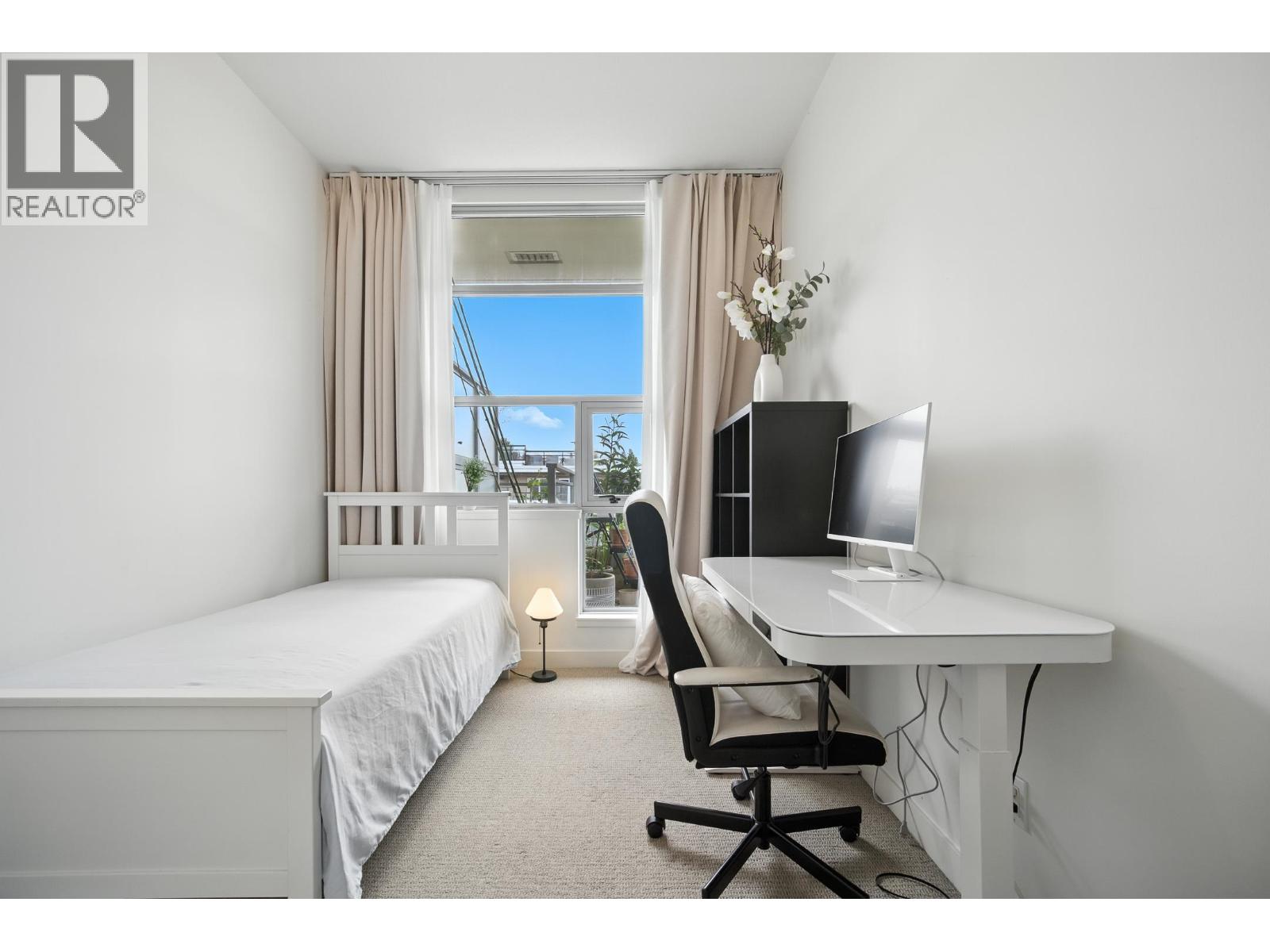 Photo 30 of 404 3595 W 18th Avenue, Vancouver BC