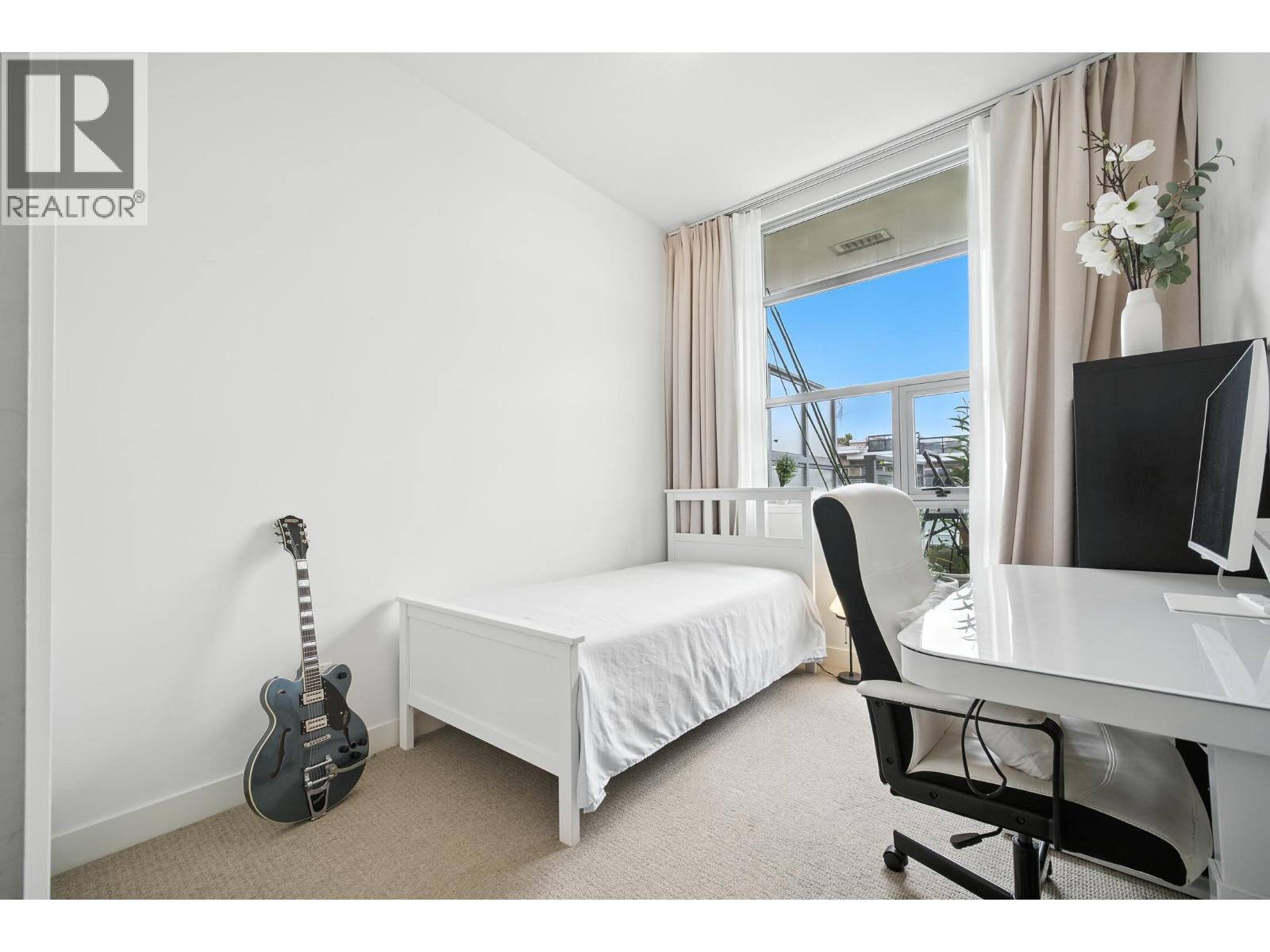 Photo 14 of 404 3595 W 18th Avenue, Vancouver BC