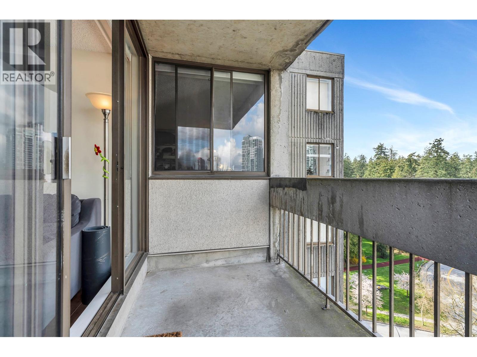 Photo 27 of 1403 6689 Willingdon Avenue, Burnaby BC
