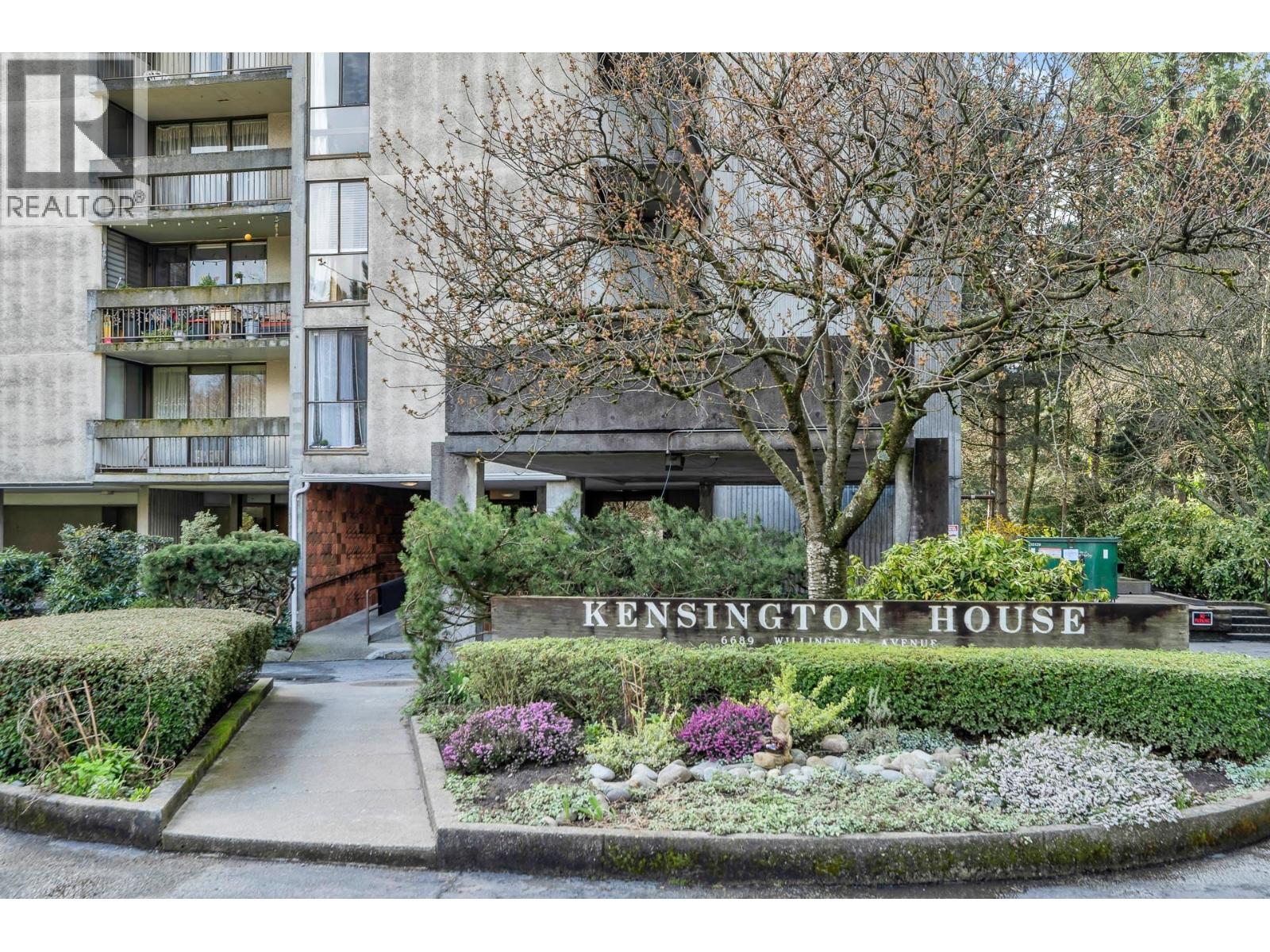 Photo 3 of 1403 6689 Willingdon Avenue, Burnaby BC