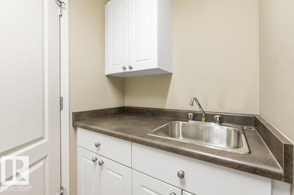 Photo 15 of 4208 162 Av Nw, Edmonton AB