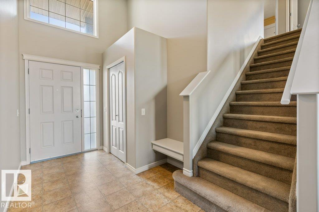 Photo 13 of 4208 162 Av Nw, Edmonton AB