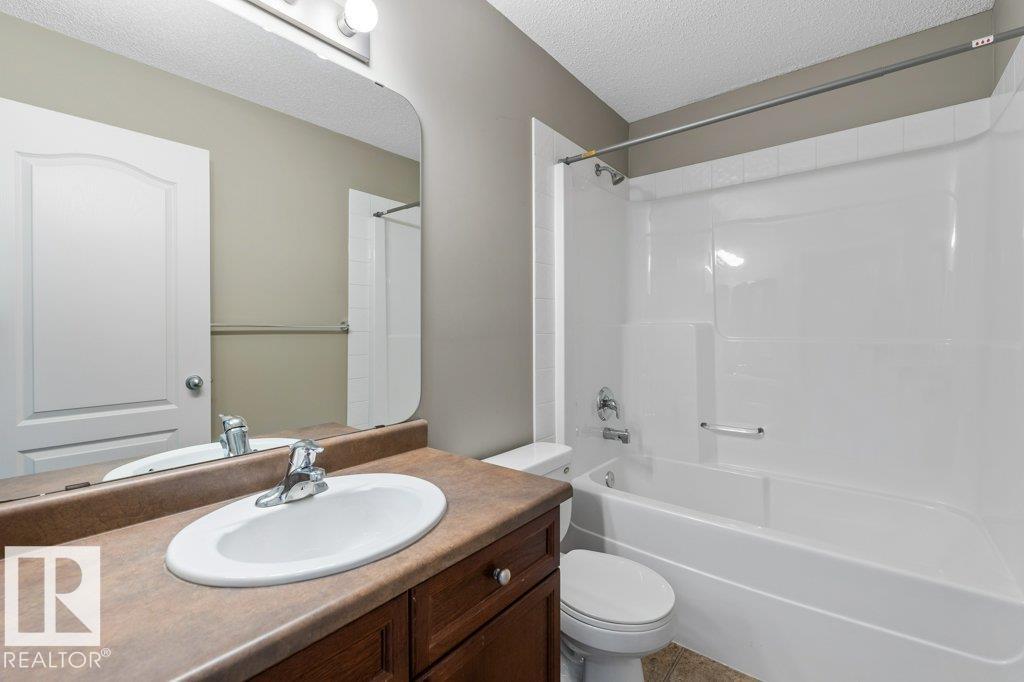 Photo 18 of 4208 162 Av Nw, Edmonton AB
