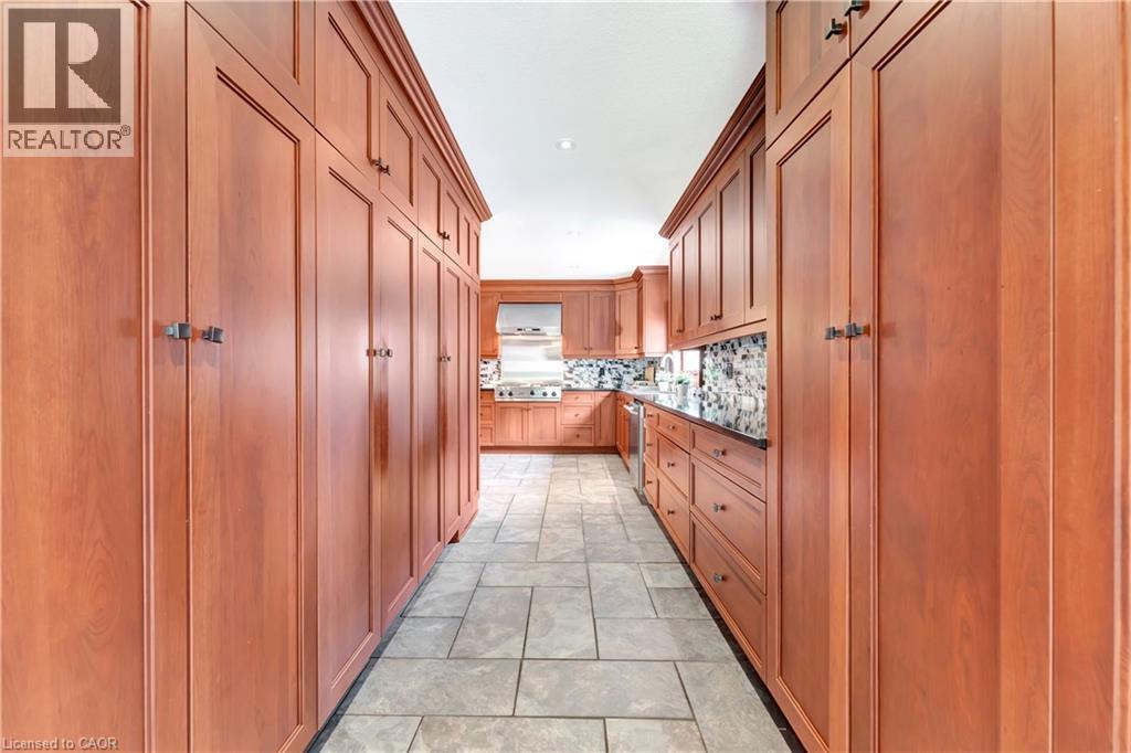 Photo 15 of 11 Maple Hill Drive, Kitchener ON