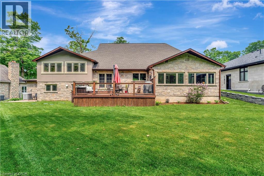 Photo 41 of 11 Maple Hill Drive, Kitchener ON