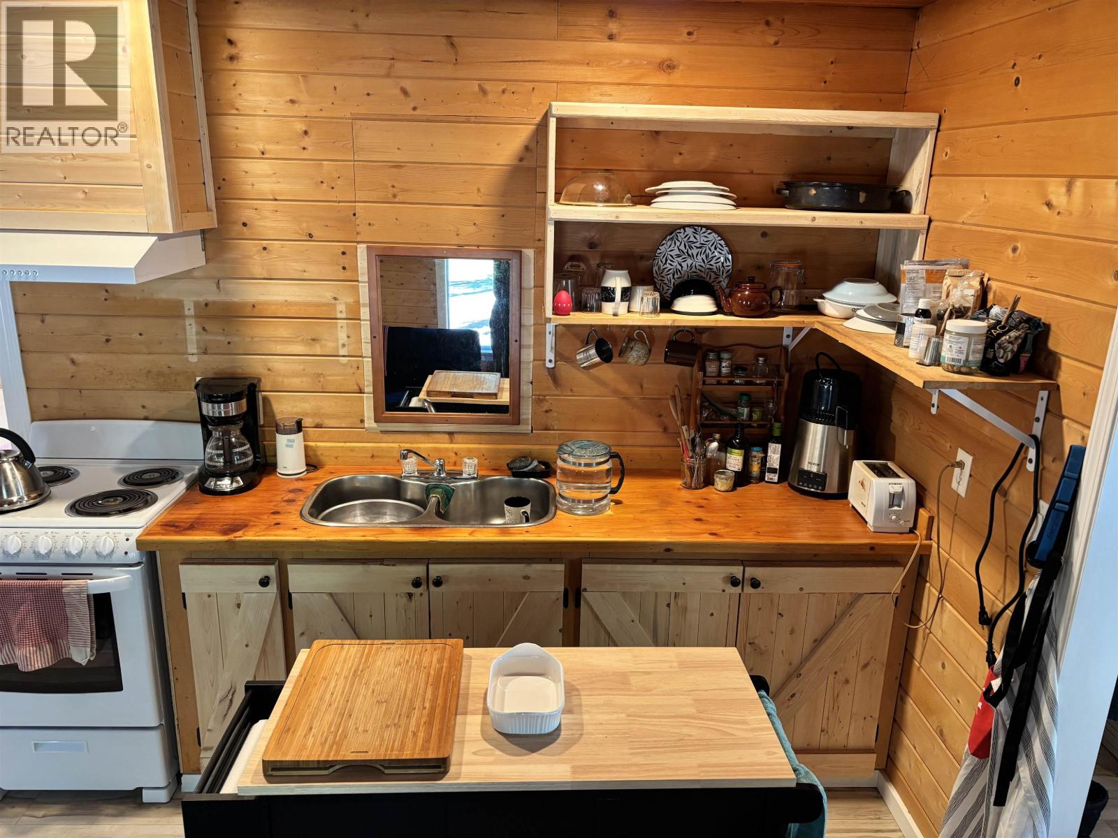 1005 SIMON BAY ROAD, Fraser Lake