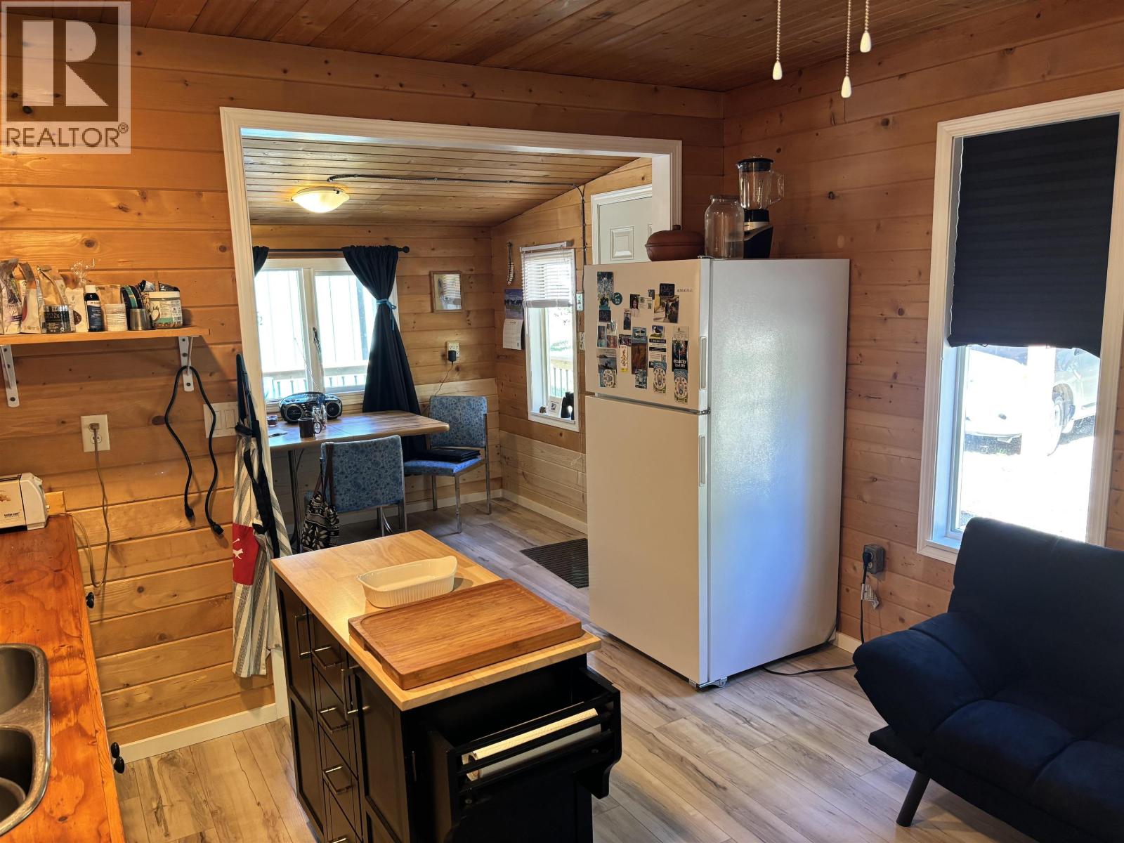 1005 SIMON BAY ROAD, Fraser Lake