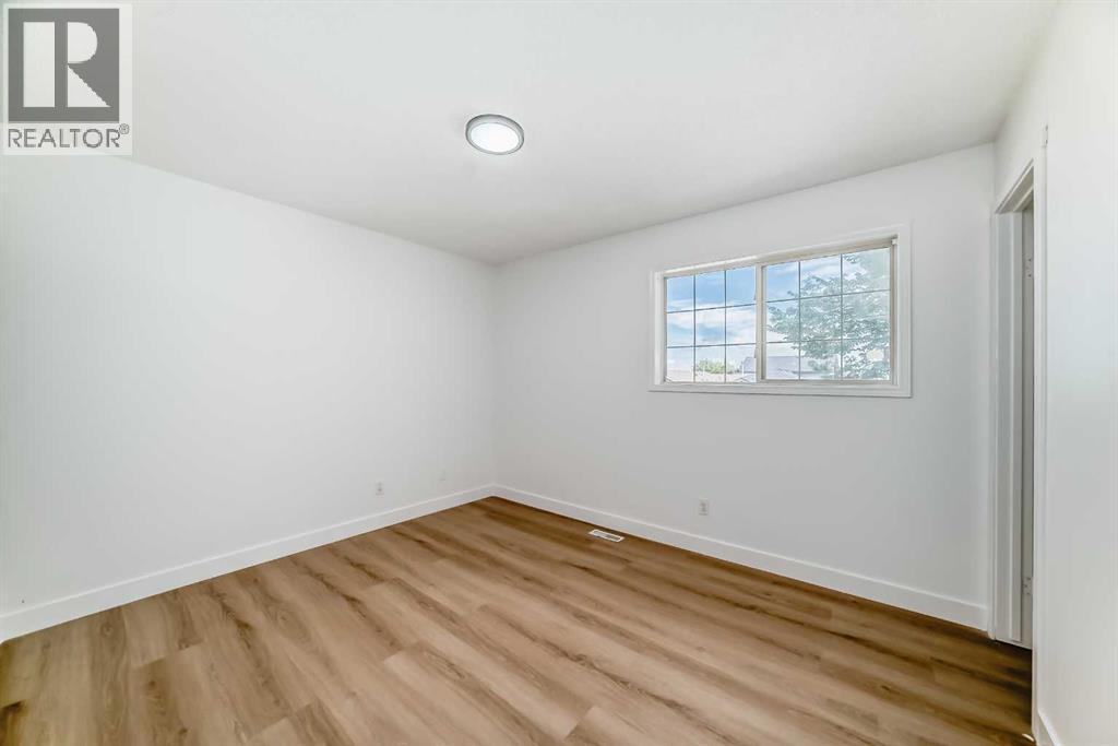 Photo 30 of 37 Martinbrook Link Ne, Calgary AB