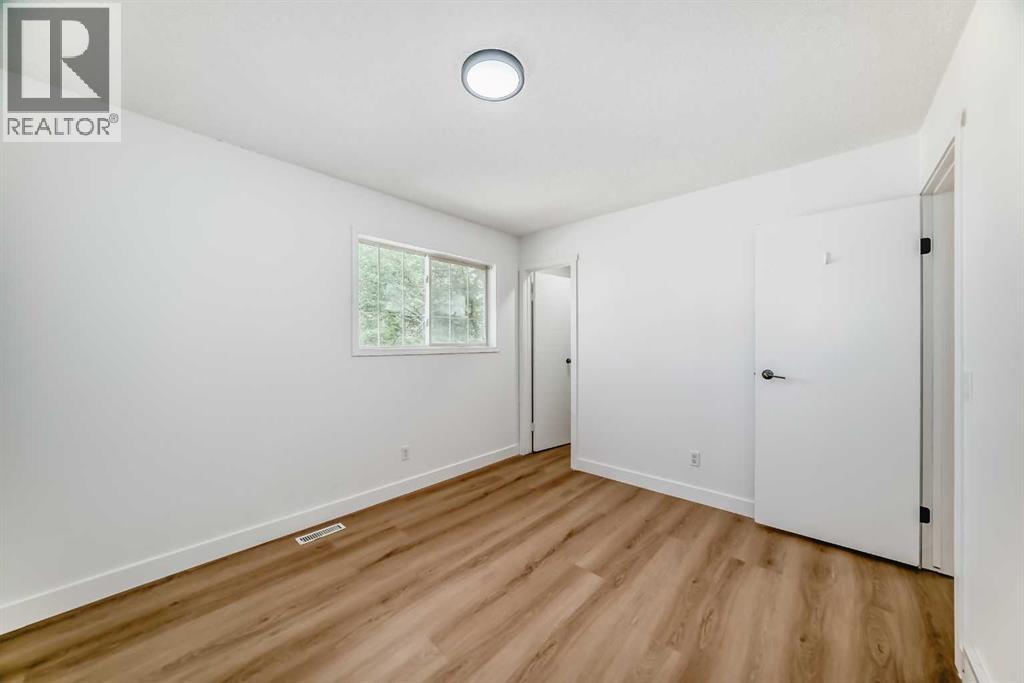 Photo 31 of 37 Martinbrook Link Ne, Calgary AB