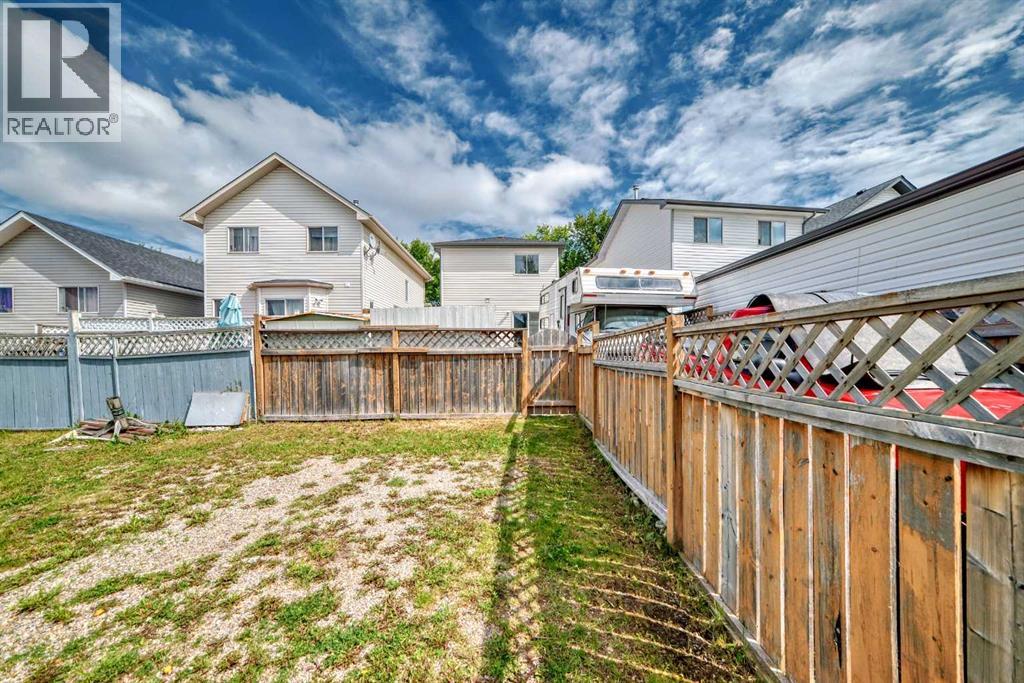 Photo 48 of 37 Martinbrook Link Ne, Calgary AB