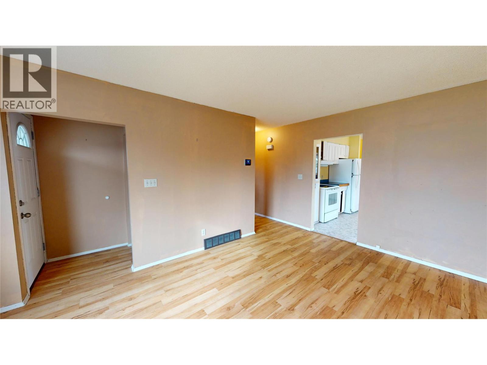 Photo 9 of 232 22nd Avenue S, Creston BC