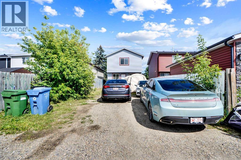 Photo 17 of 139 Martindale Drive Ne, Calgary AB