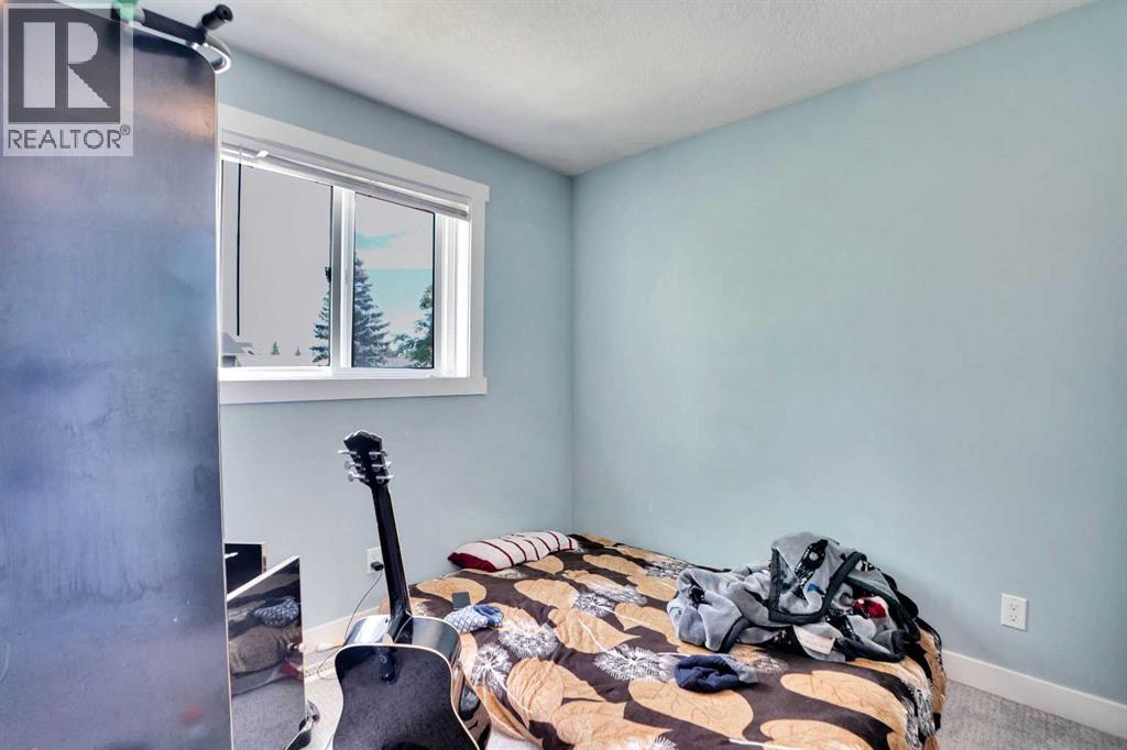Photo 3 of 139 Martindale Drive Ne, Calgary AB