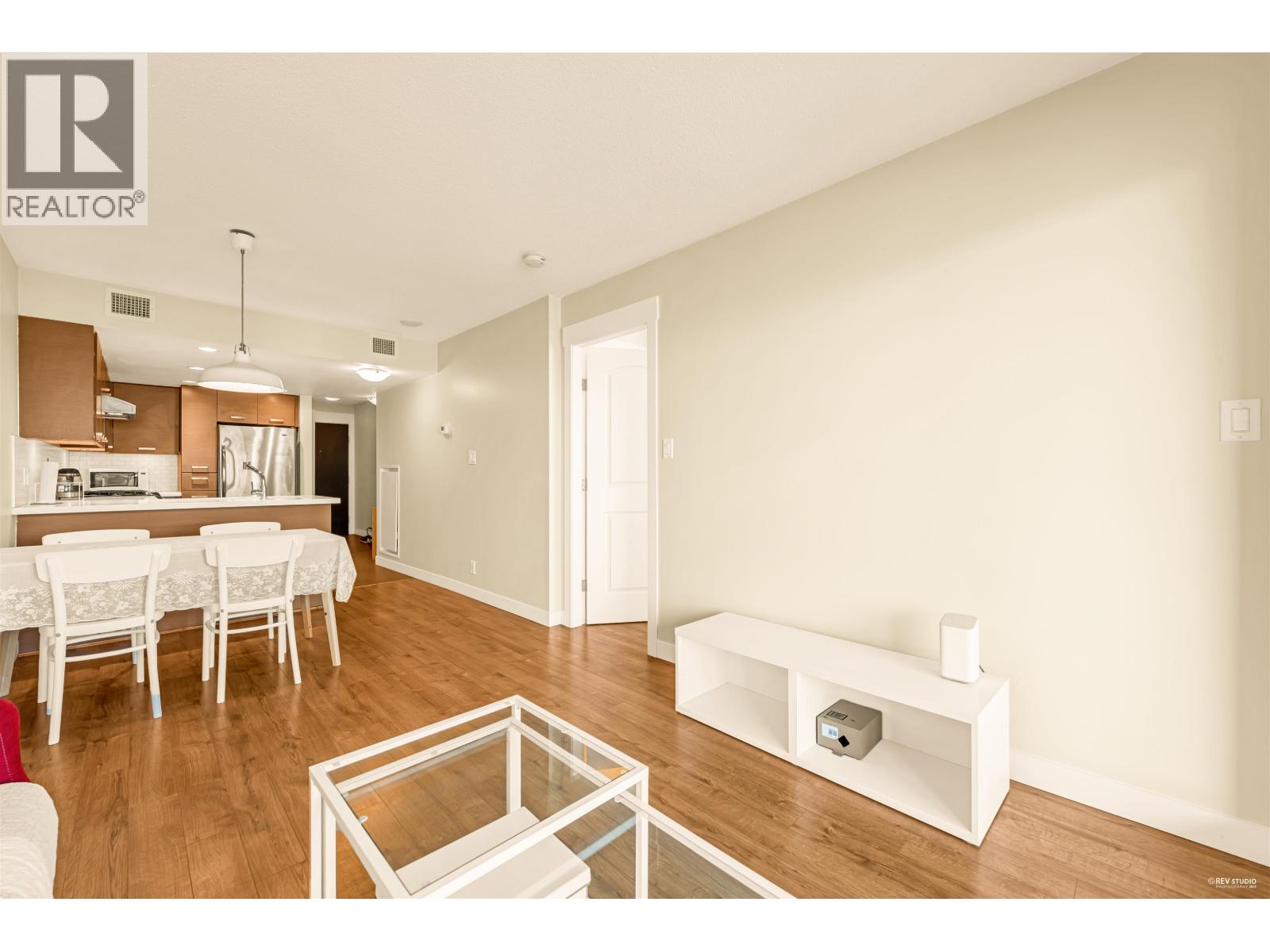 Photo 4 of 1101 8033 Saba Road, Richmond BC