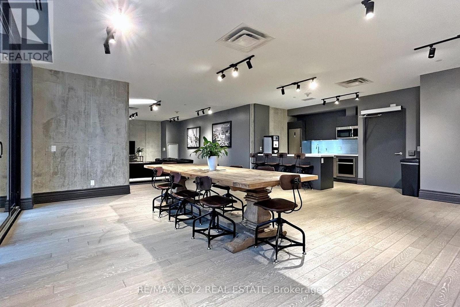 Photo 9 of 615 608 Richmond Street W, Toronto ON