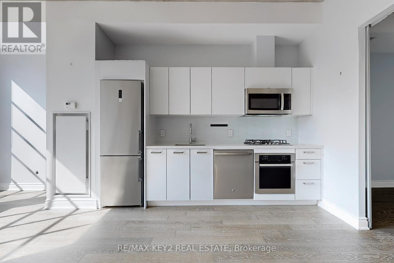 Photo 8 of 615 608 Richmond Street W, Toronto ON