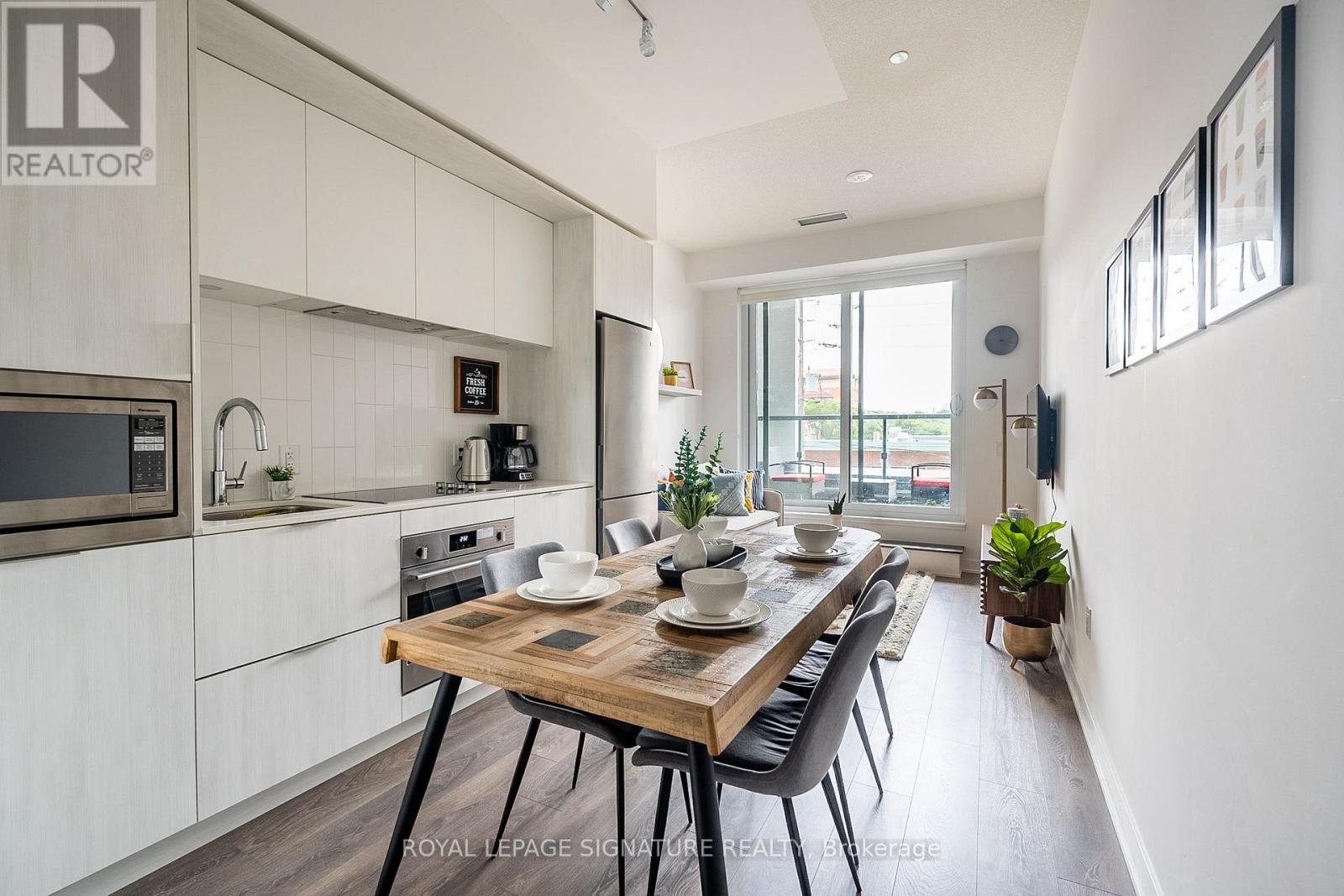 Photo 2 of 204 130 River Street, Toronto ON