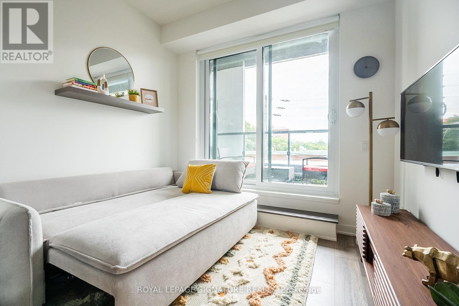 Photo 9 of 204 130 River Street, Toronto ON