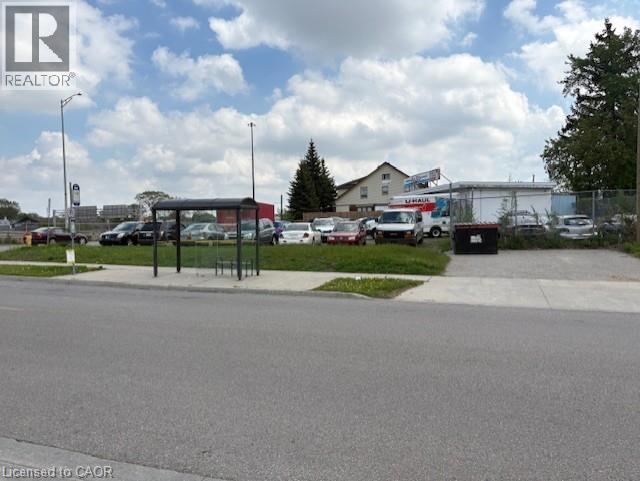 Photo 4 of 2191 Kingsway Drive, Kitchener ON