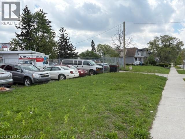 Photo 2 of 2191 Kingsway Drive, Kitchener ON