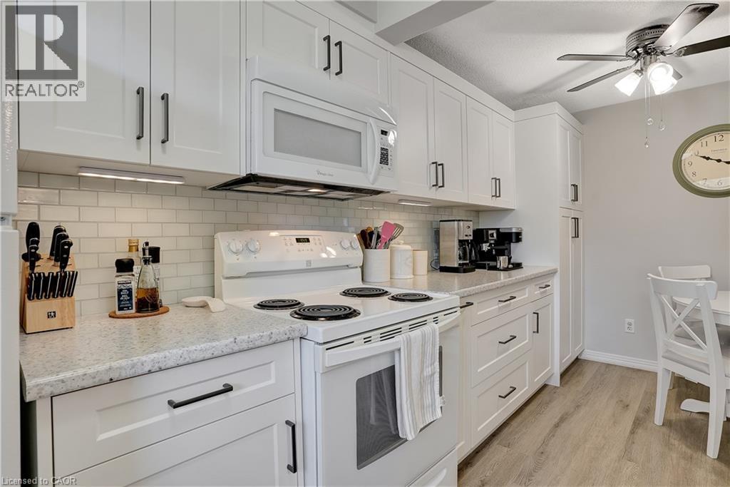Photo 24 of 280 Thaler Avenue Unit 33, Kitchener ON