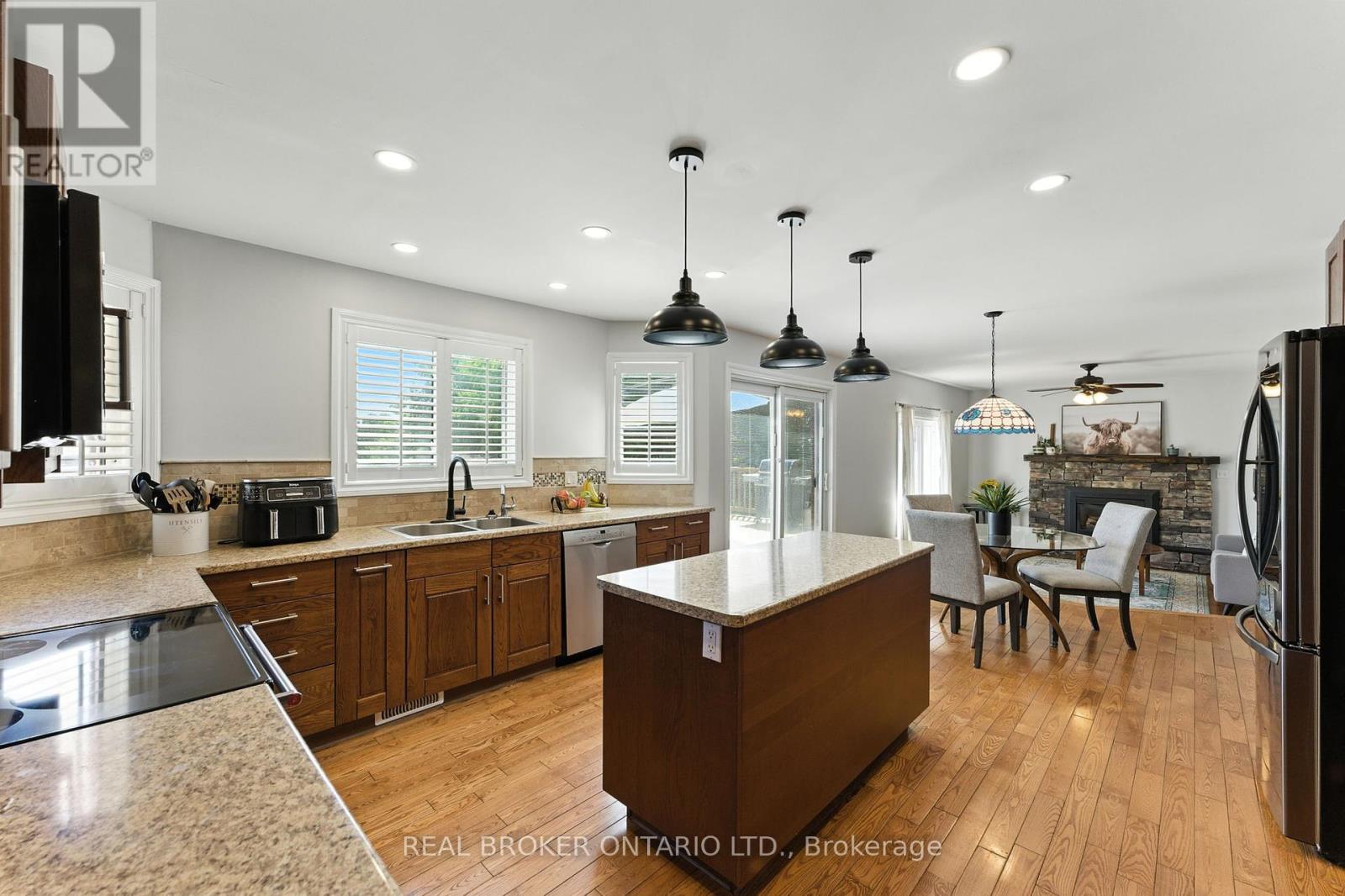 Photo 22 of 6550 Craighurst Drive, Ottawa ON