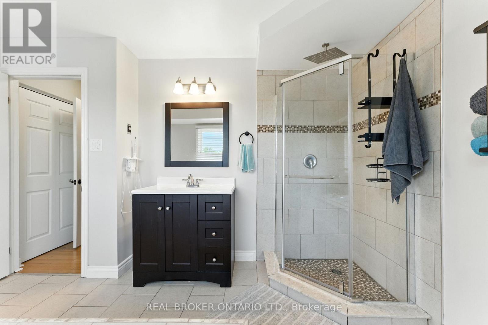 Photo 30 of 6550 Craighurst Drive, Ottawa ON