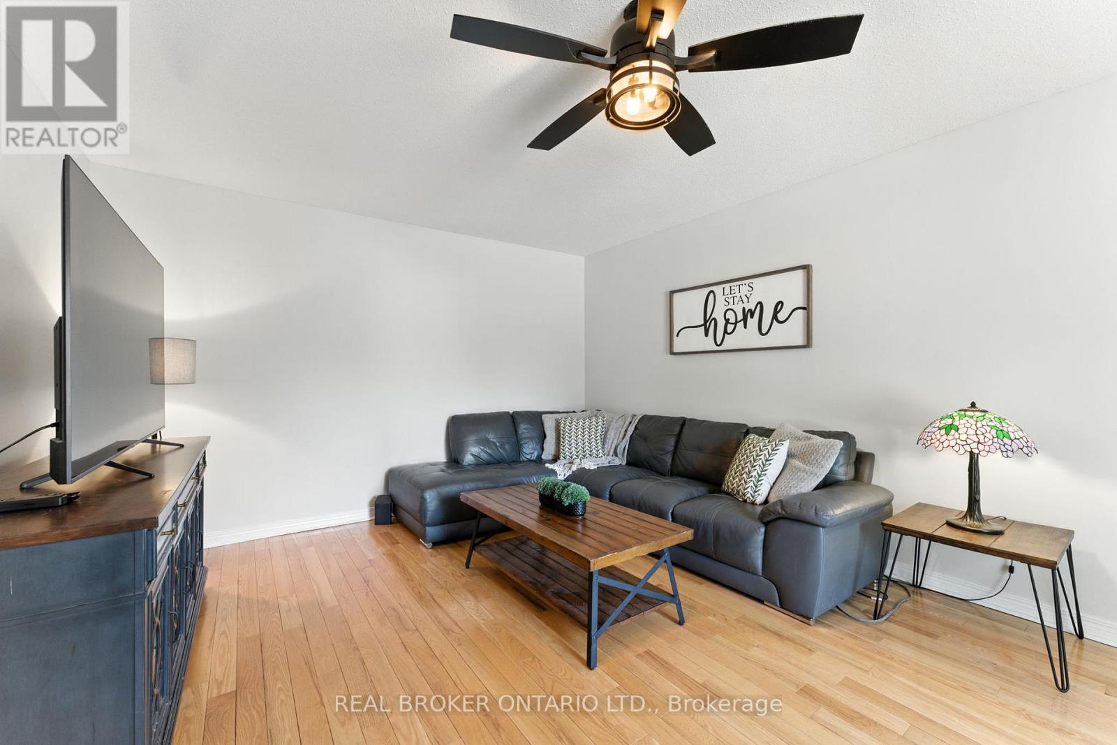 Photo 8 of 6550 Craighurst Drive, Ottawa ON
