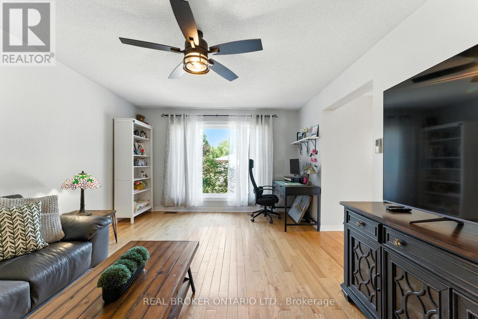 Photo 9 of 6550 Craighurst Drive, Ottawa ON