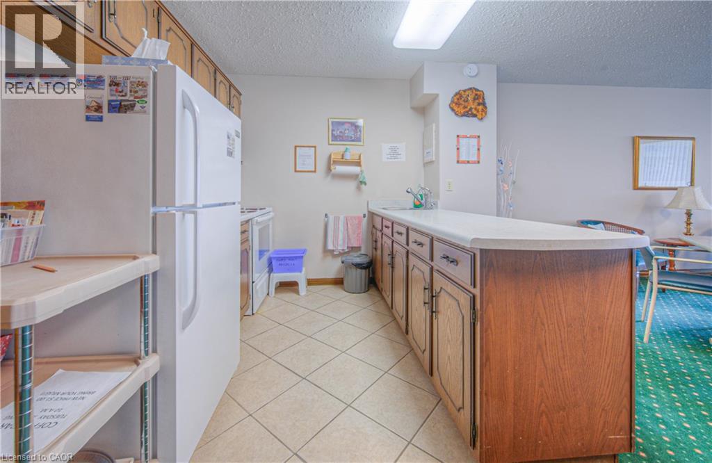 Photo 31 of 400 Champlain Boulevard Unit 406, Cambridge ON
