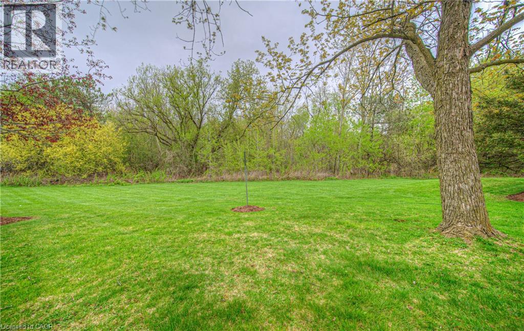 Photo 16 of 400 Champlain Boulevard Unit 406, Cambridge ON