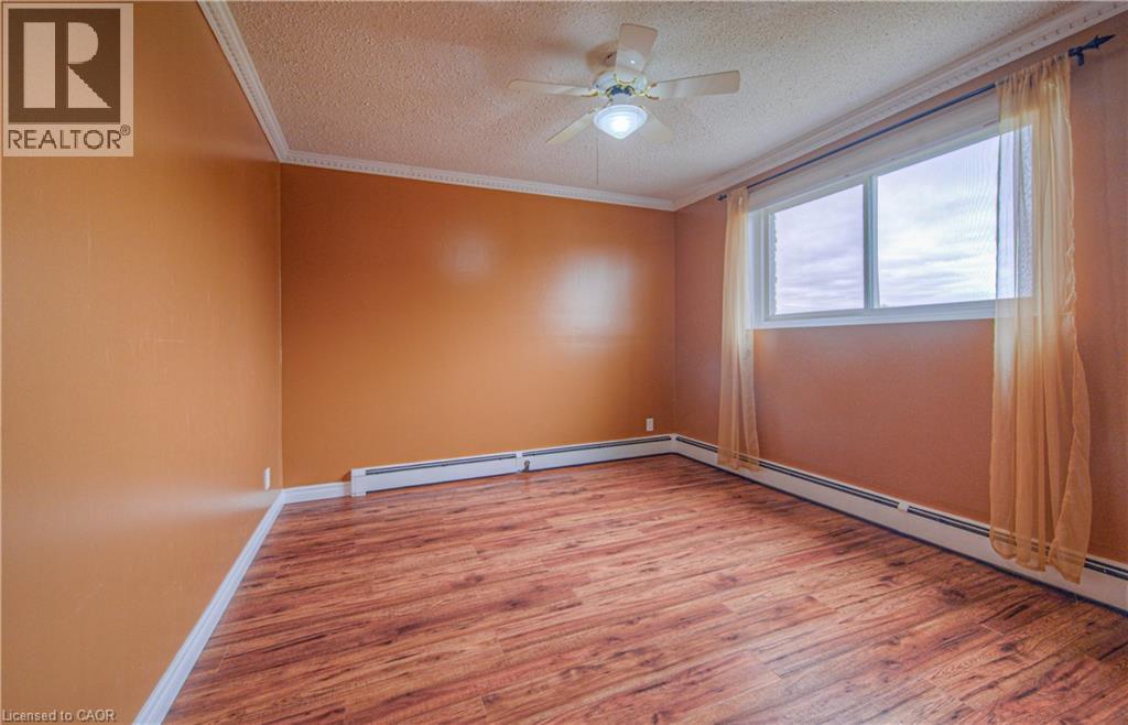 Photo 24 of 400 Champlain Boulevard Unit 406, Cambridge ON