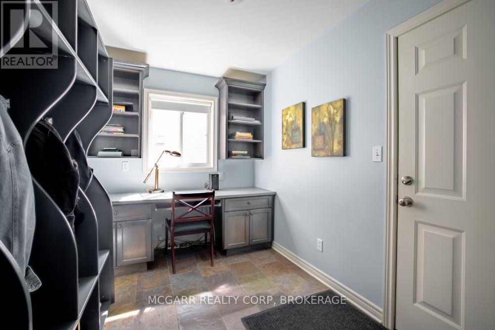 Photo 17 of 38 Nicholas Drive, St Catharines ON