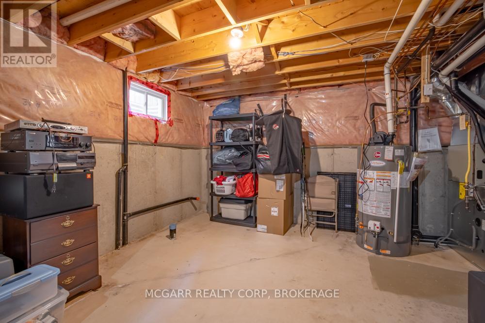 Photo 30 of 38 Nicholas Drive, St Catharines ON